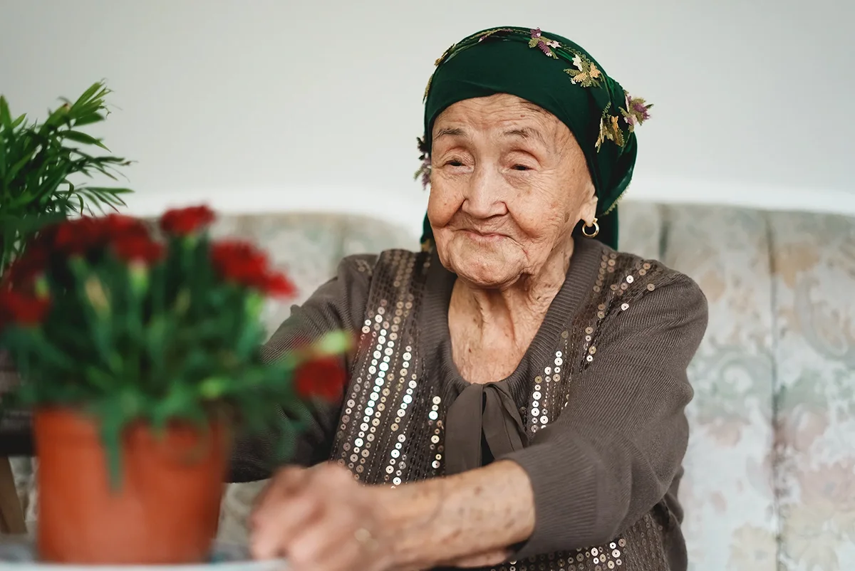 How to Decorate Your Senior Living Apartment to Feel Like Home