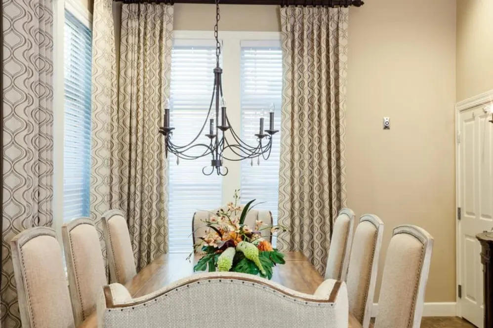 https://www.jaybirdseniorliving13.biz/wp-content/uploads/2025/04/ultl1e870ueewndjknkj.webp