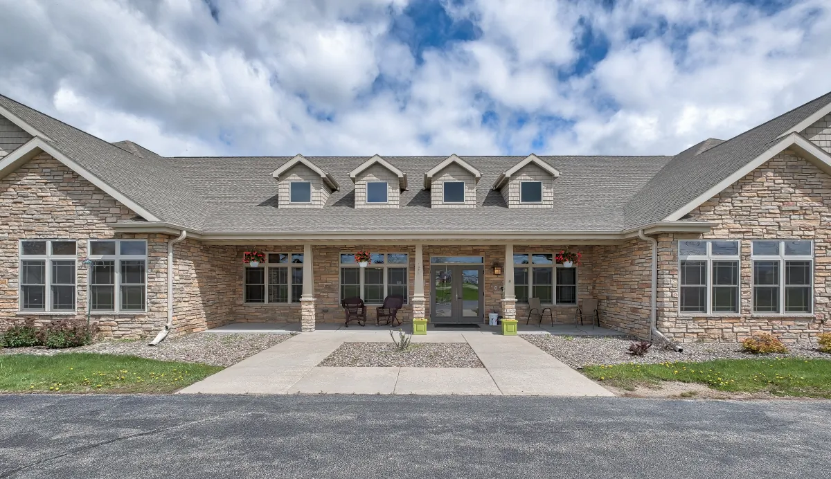 https://www.jaybirdseniorliving13.biz/wp-content/uploads/2025/09/01-Front-of-the-Community_795-Tarragon-Dr-Kaukauna-WI_Liberty-Square_RPI_II-102506-1.webp
