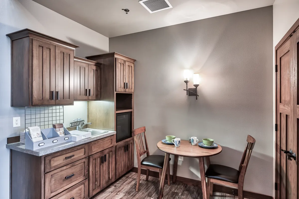 https://www.jaybirdseniorliving13.biz/wp-content/uploads/2025/09/07-Kitchen_795-Tarragon-Dr-Kaukauna-WI_Liberty-Square_RPI_II-102506-26.webp