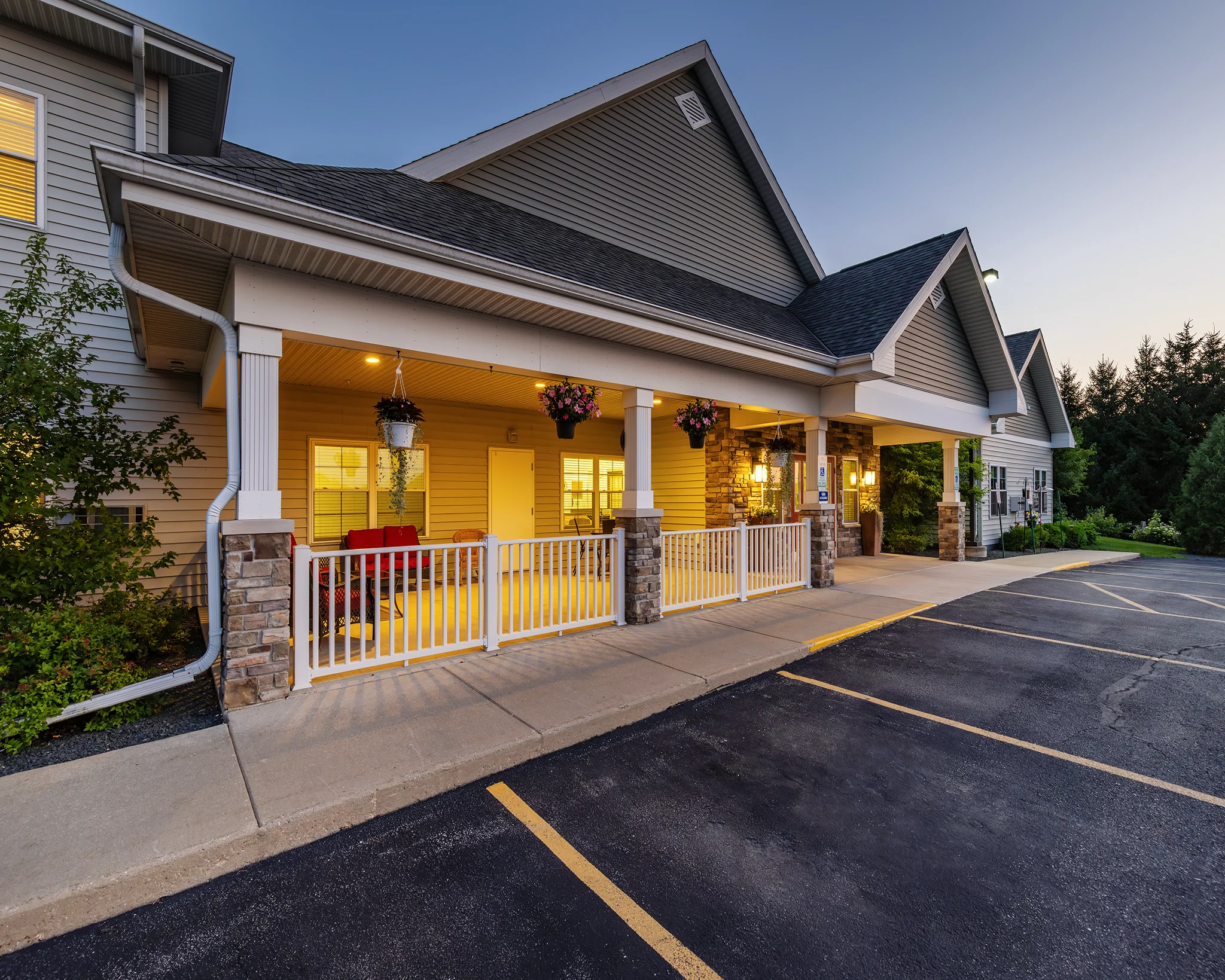 https://www.jaybirdseniorliving13.biz/wp-content/uploads/2025/11/ms-living-cross_31_2048.webp