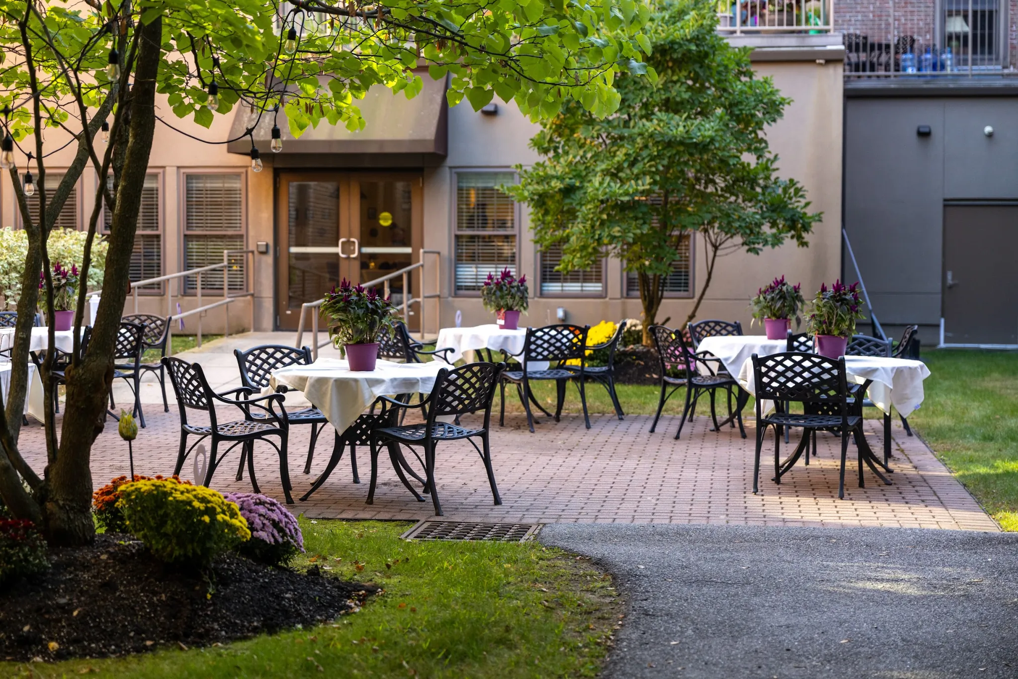 https://www.jaybirdseniorliving13.biz/wp-content/uploads/2026/03/Parc-GP-2025-07.webp